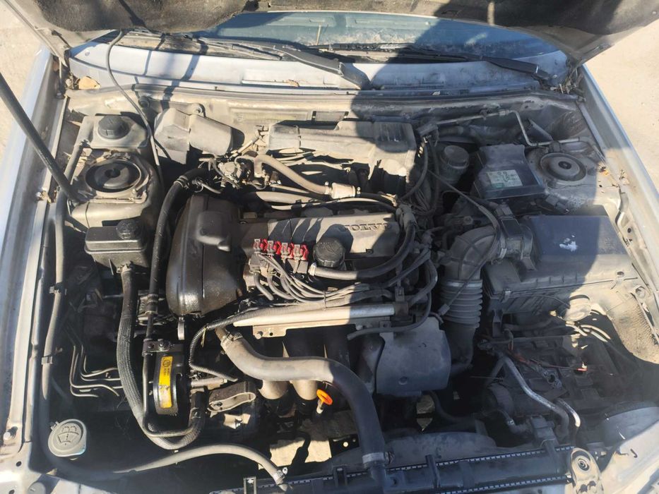 Volvo S40 1.6 - 109к.с  - 1999г. на части