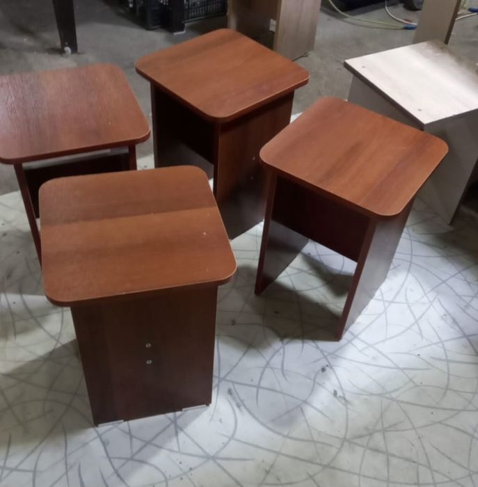 продам табуретки кухонные .2500т и 3000т