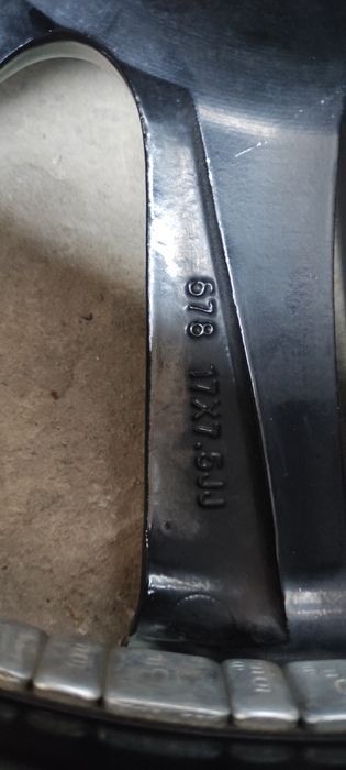 Diska sotiladi R17 razbaltovka 5*120