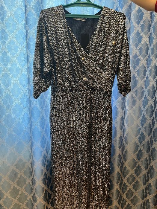 вечерние платья с пайетками