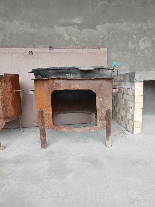 Катта қозон ўчоқ сифати яхши  нархи уч миллион икки юз минг 
Катта Коз