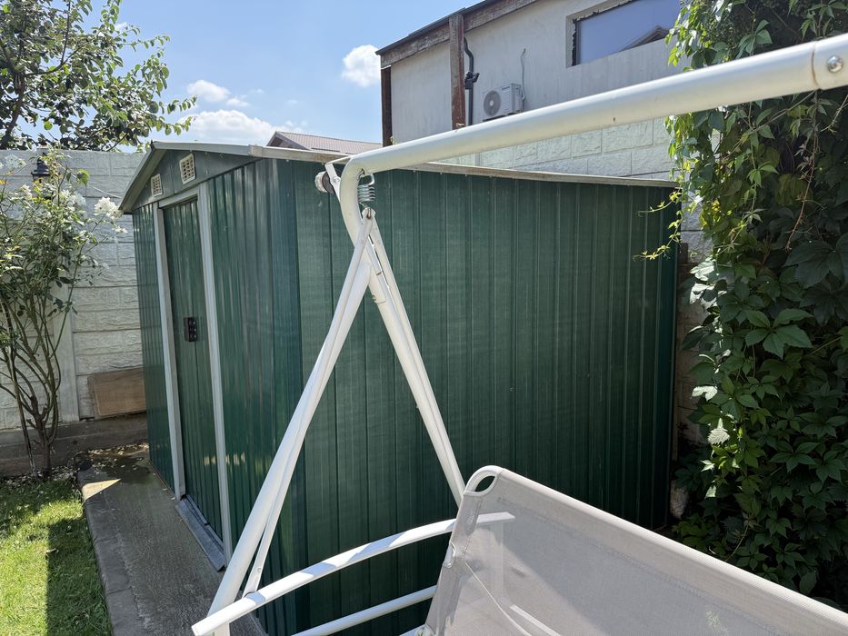 Casă de grădină / Magazie metalică Outsunny 3,6  m² – stare foarte bună