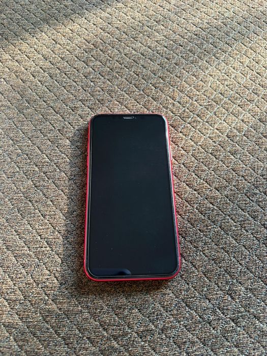 Продам iphone 11 128gb RED