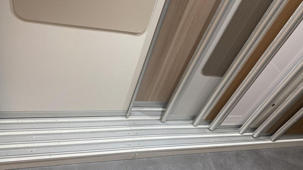 Продам раздвижной шкаф