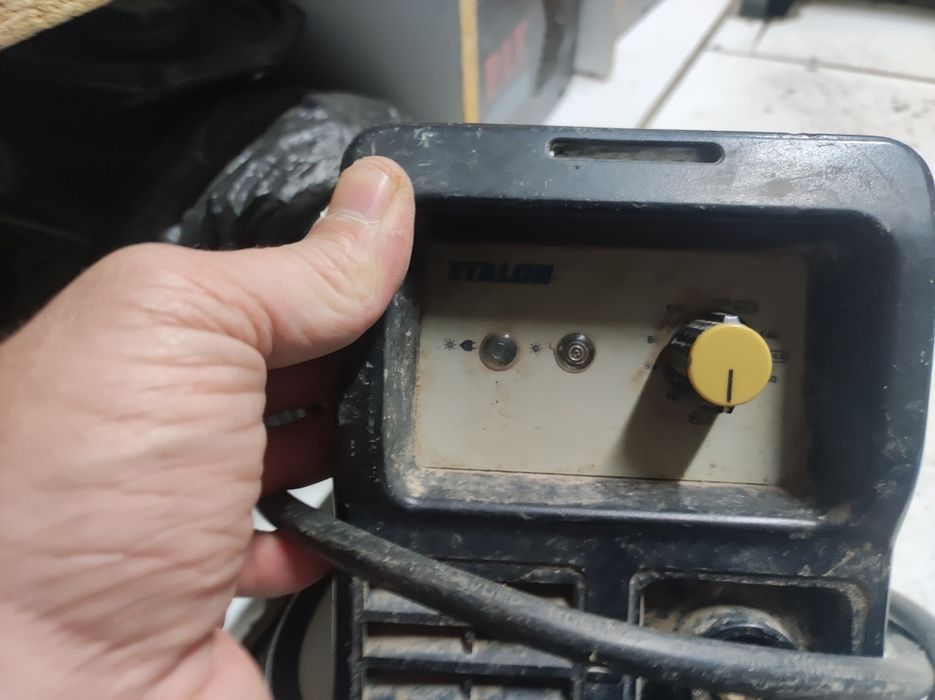 Сварка аппарат сотилади.Продается варочный апарат