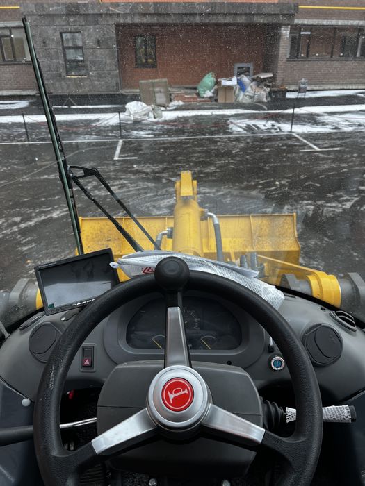 Услуги фронтального погрузчика