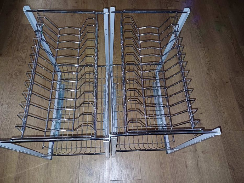 Два стелажа за чинии за вграждане