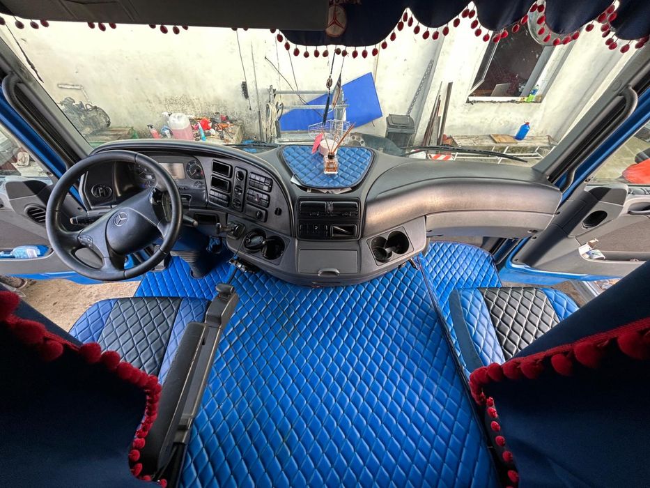 Vand Mercedes Actros cu macara Palfinger PK23000