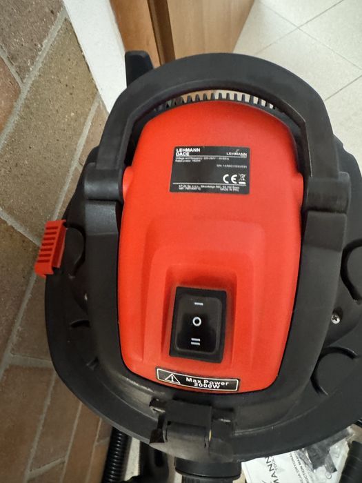 Aspiratorul multifunctional Lehmann Dace XL 30L