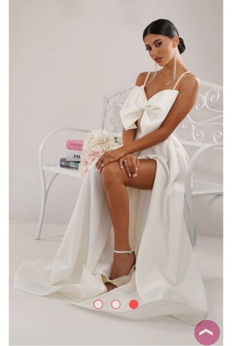 Бяла Дълга елегантна рокля