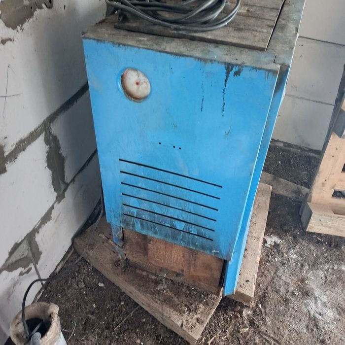 Продается котёл заводской