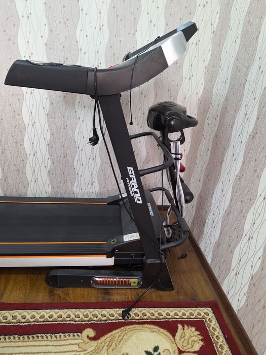 Продается беговая дорожка почти не использованная как новая