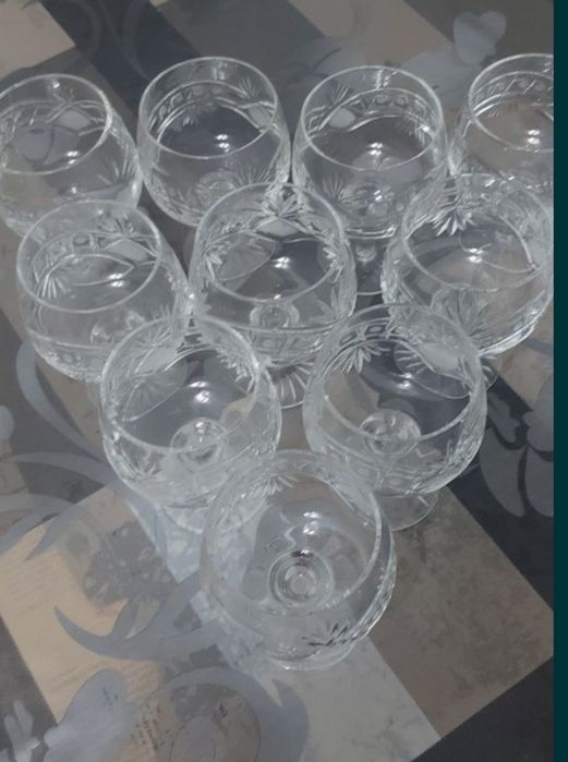Хрусталь вазалар сатылады