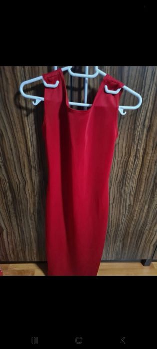 Rochie mulata roșie cu spatele gol