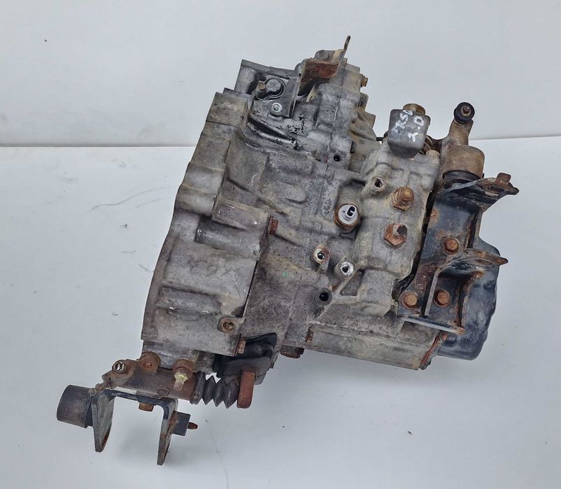 Скоростна Кутия Toyota Avensis T25 2.0 D4D Тойота Авенсис Т25 2.0 Д4Д