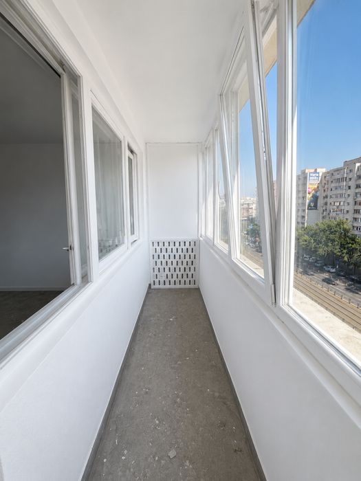 Apartament De Vanzare Complet Renovat
