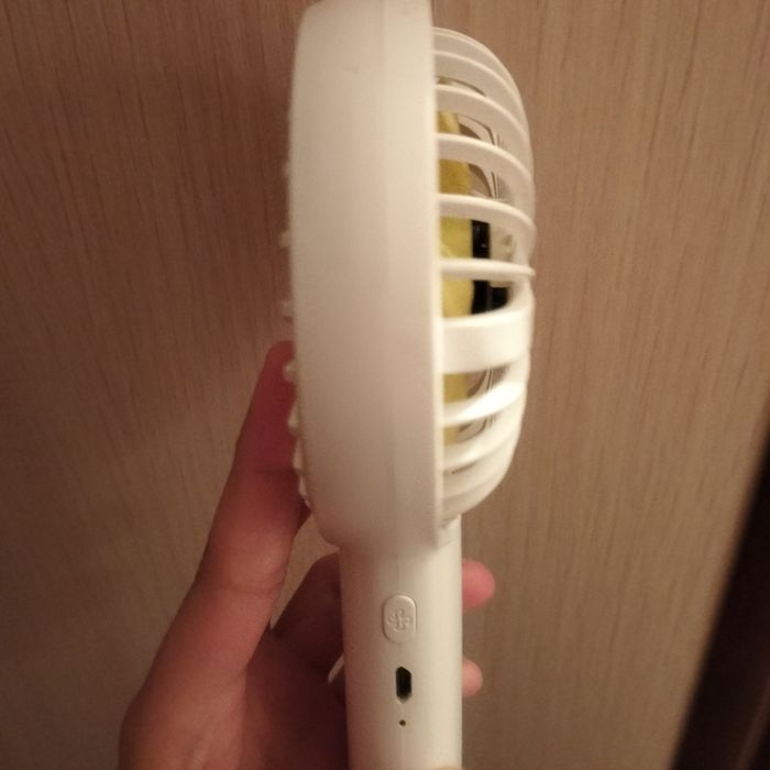 ручной вентилятор