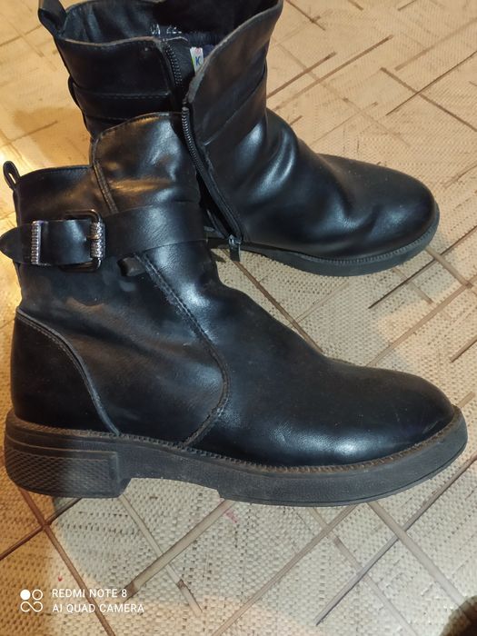 Зимний обув 37 размер.