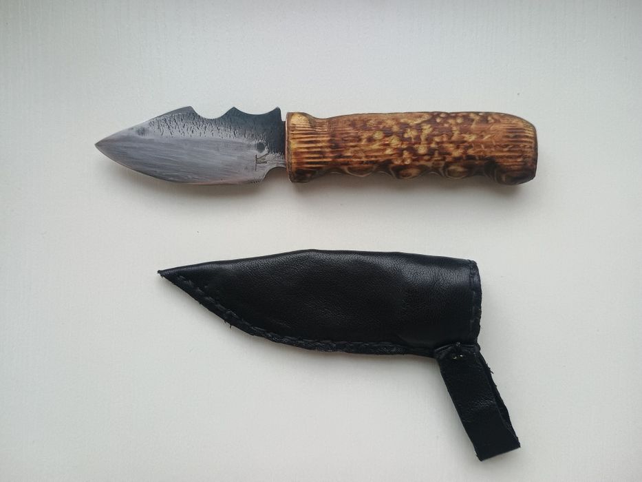Cuțit vanatoare lama forjata