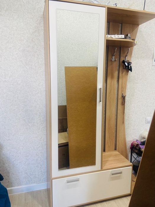 Шкаф для прихожей
