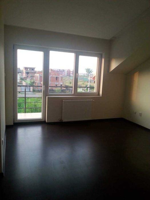 Apartament  85 mp 3 camere Giroc ,Timis
