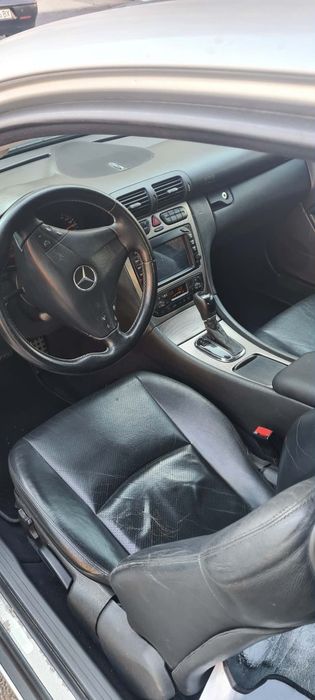 Мерцедес C220 / 2003 година