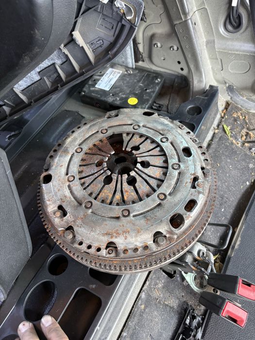 На части Passat B6 2.0 140 CBAB