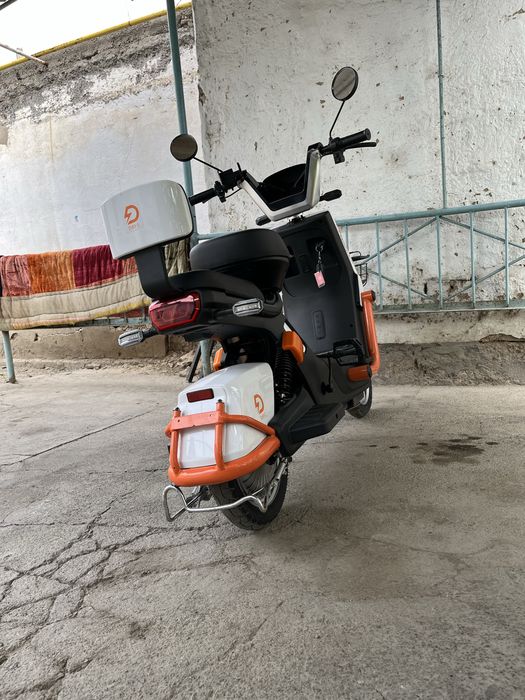 продам. скутер танк 108