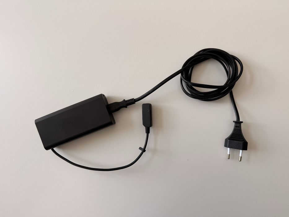 Mavic 2  cu Controller cu ecran tactil. Putin folosita!