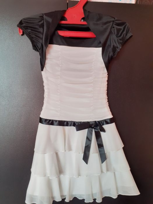 Официални роклички