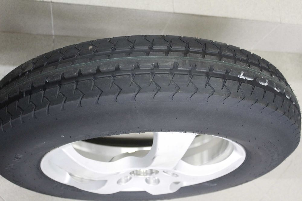 Резервна гума (патерица) 18" 5х127 Jeep Grand Cherokee