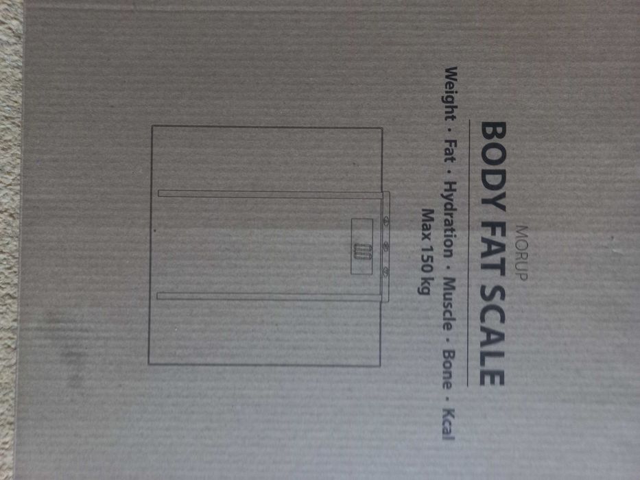 Кантар за измерване на тегло, костна маса, мускули и мазнини