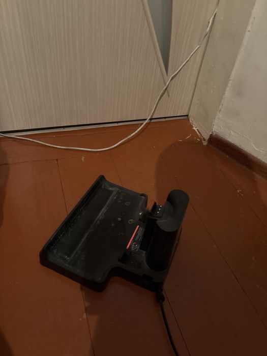 Пылесос  БЕЗПРОВОДНОЙ удобный и легкий