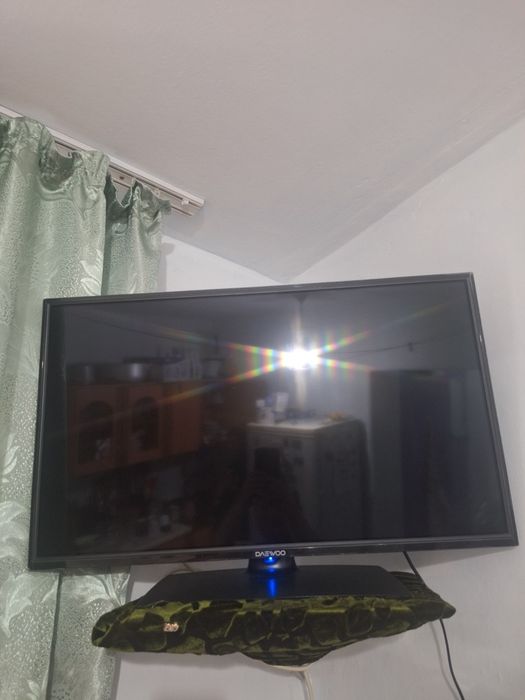 Продам телевизор