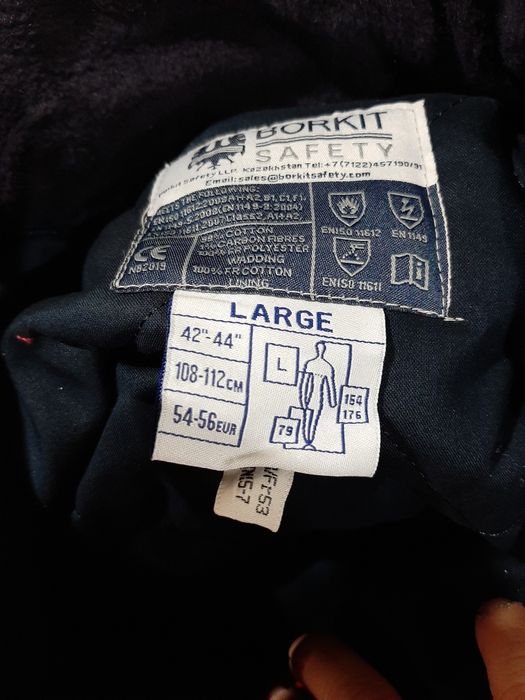 Продам зимние комбинезоны