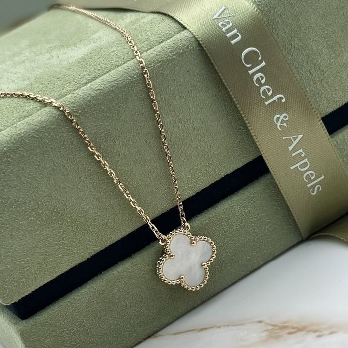 Золотое колье Van Cleef 18K(750проба) с перламутром