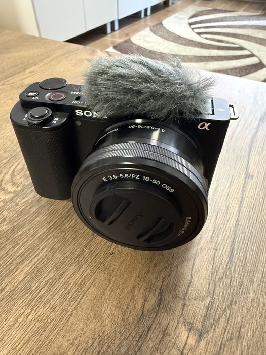 Camera Sony ZV-E10 Body / Kit Obiectiv 16-50MM