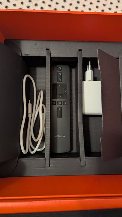 Anker Nebula proiector