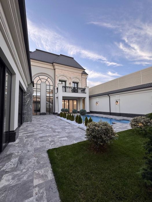 Продам Дом центр Луначарский