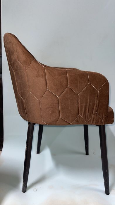 Стулья для кафе, ресторанов, баров и дома