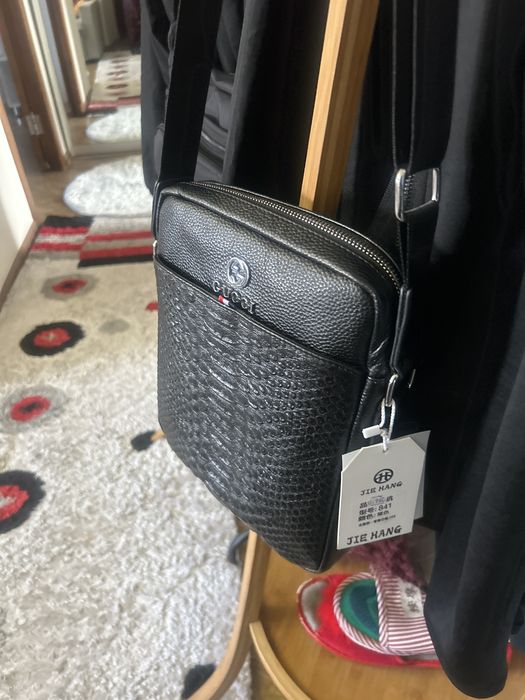 Продам новую барсетку