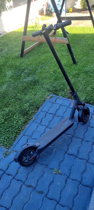 Trotinetă electrică Xiaomi M365 Pro – 286 km – suspensie față – roți pline