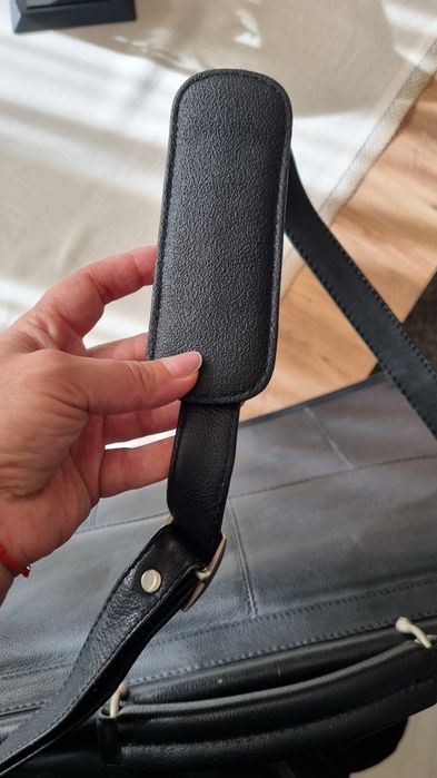 Черна кожена чанта за документи, лаптоп