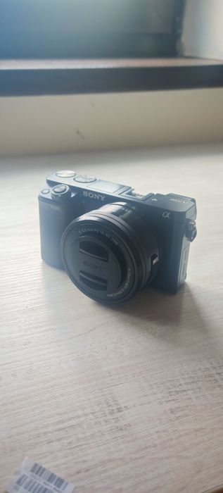 Sony a6000 cu obiectiv kit