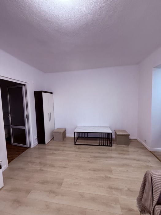 Inchiriez apartament 2 camere