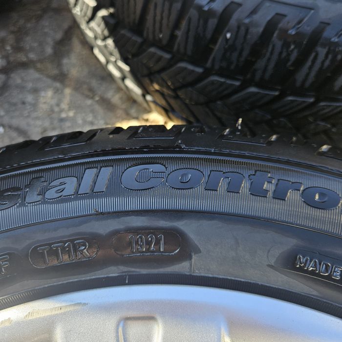 Гуми 205 55 16 зимни