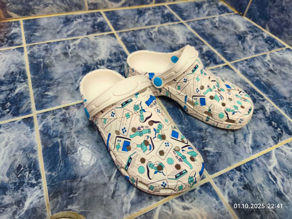 Детски чехли/сандали за баня и плаж