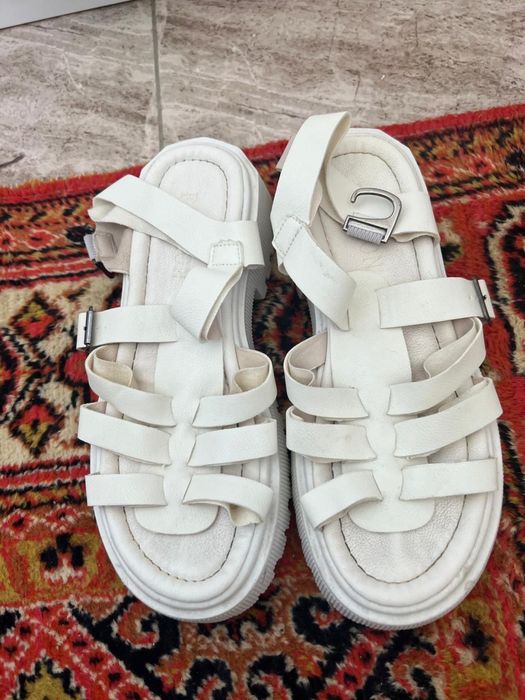 Продам обувь……..