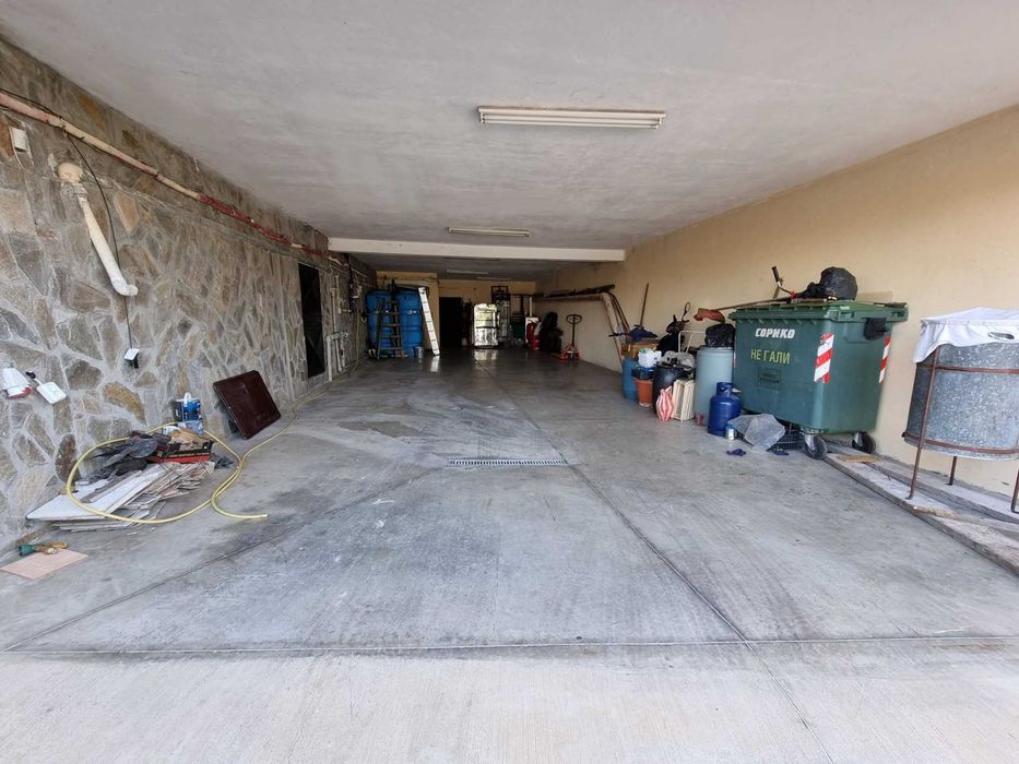 Продава се Хотел в Асеновград - 750 кв.м за 1020 €/кв.м - Снимка #23