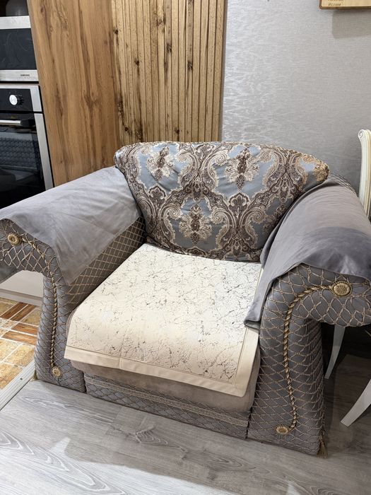 Продам мебель диван + 2 кресло